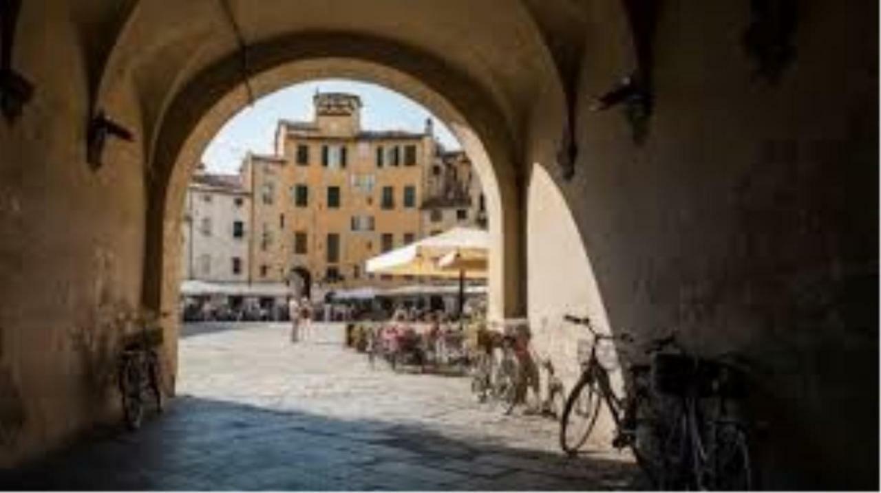 Il Glicine Di Lucca Lägenhet Exteriör bild